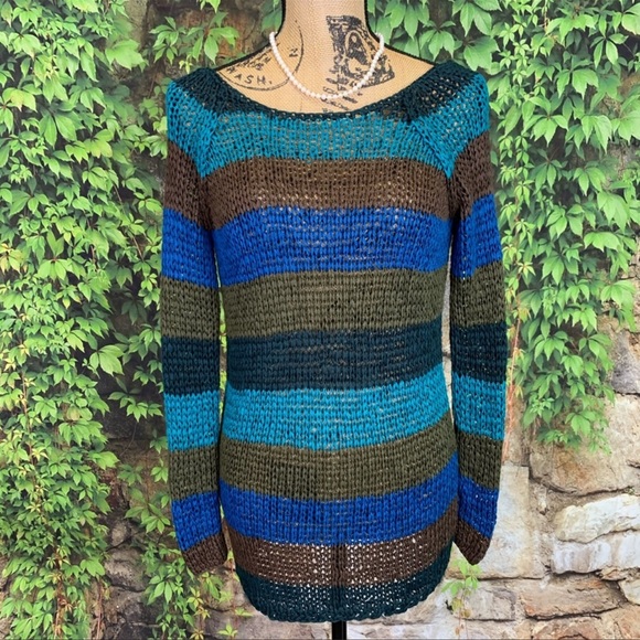 THEORY Nimue Backless Sweater - Picture 3 of 7